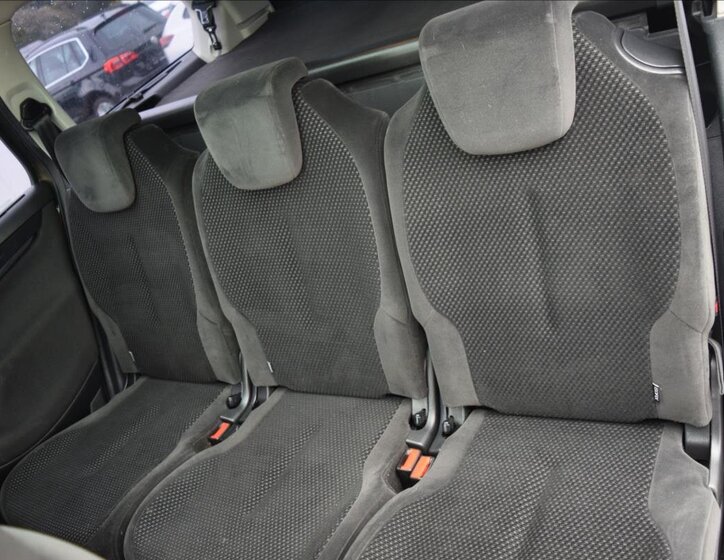 Citroën C4 Picasso 17