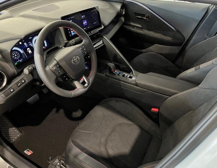 Toyota C-HR SUV 2,0 l 144 kw