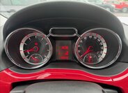Opel Adam Hatchback 1,4 l 64 kw