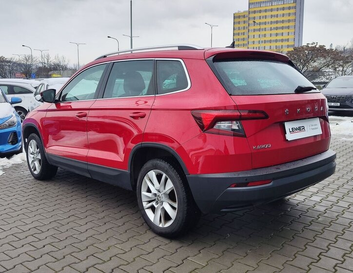 Škoda Karoq SUV 1,5 l 110 kw