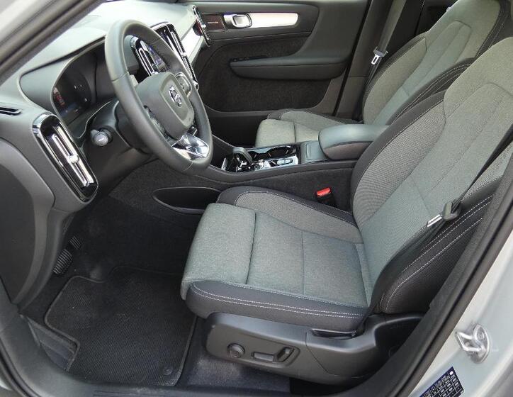 Volvo XC40 17