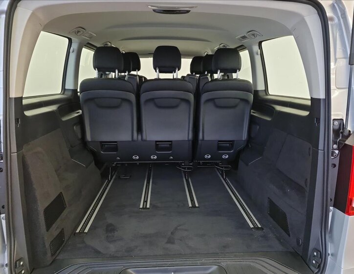 Mercedes-Benz Vito MPV 2,0 l 174 kw