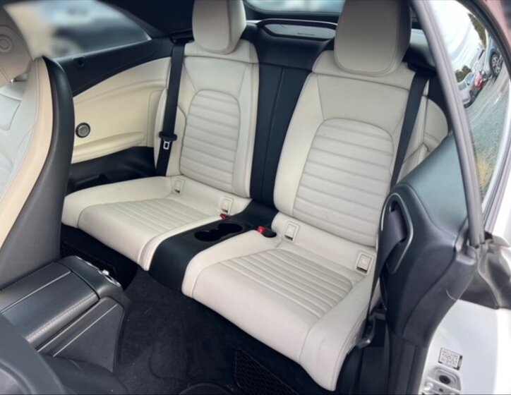 Mercedes-Benz Třídy C Kabriolet 2,0 l 180 kw