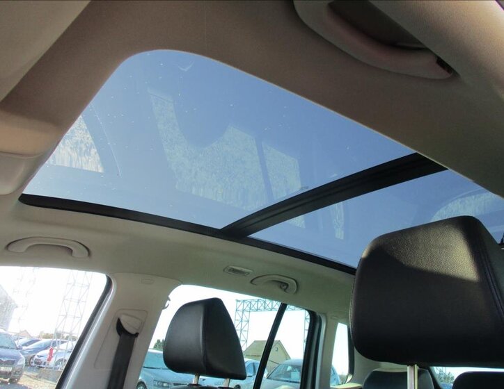 Volkswagen Tiguan SUV 2,0 l 103 kw