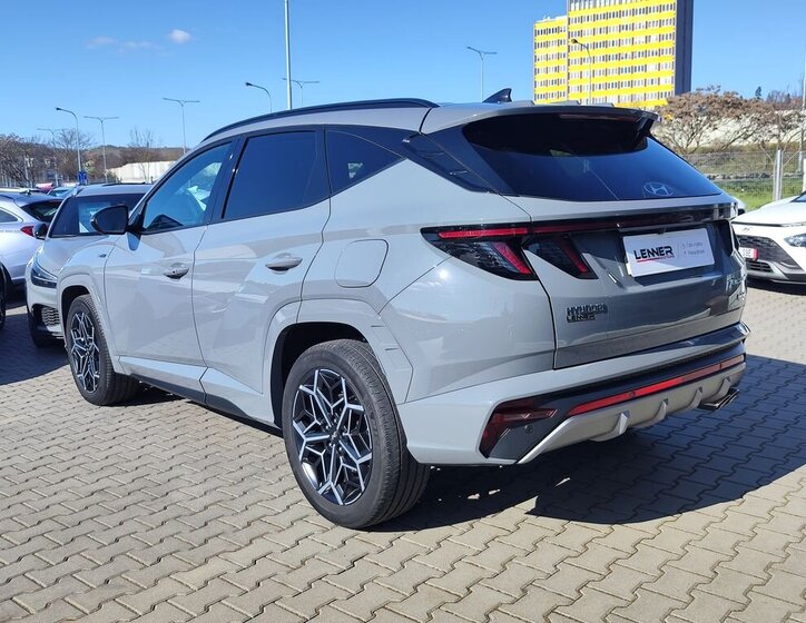 Hyundai Tucson SUV / Terénní 1,6 l 169 kw