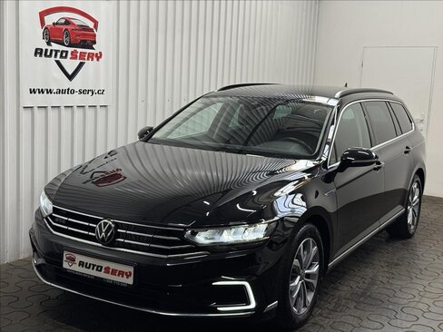 Volkswagen Passat Kombi 1,4 l 160 kw