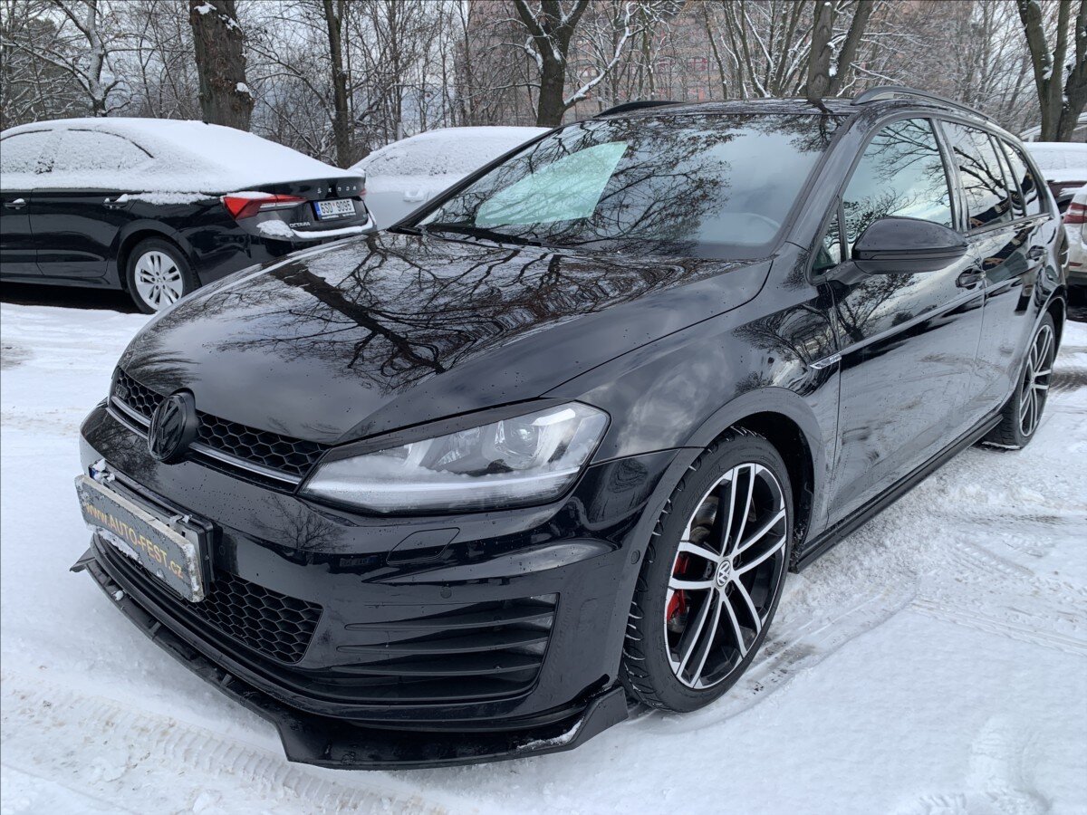 Volkswagen Golf Kombi 2,0 l 135 kw