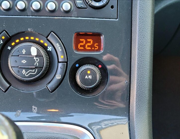 Peugeot 5008 MPV 1,6 l 115 kw