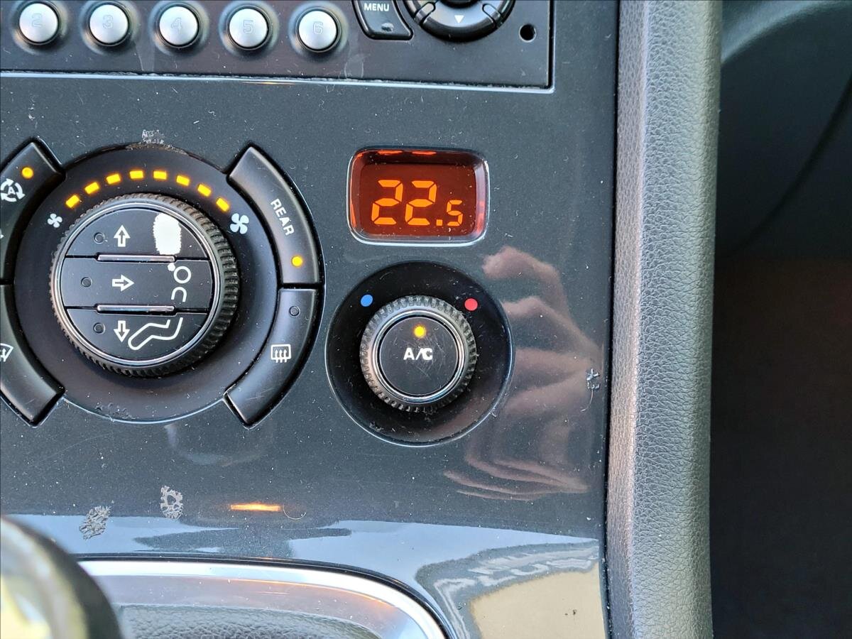 Peugeot 5008 MPV 1,6 l 115 kw