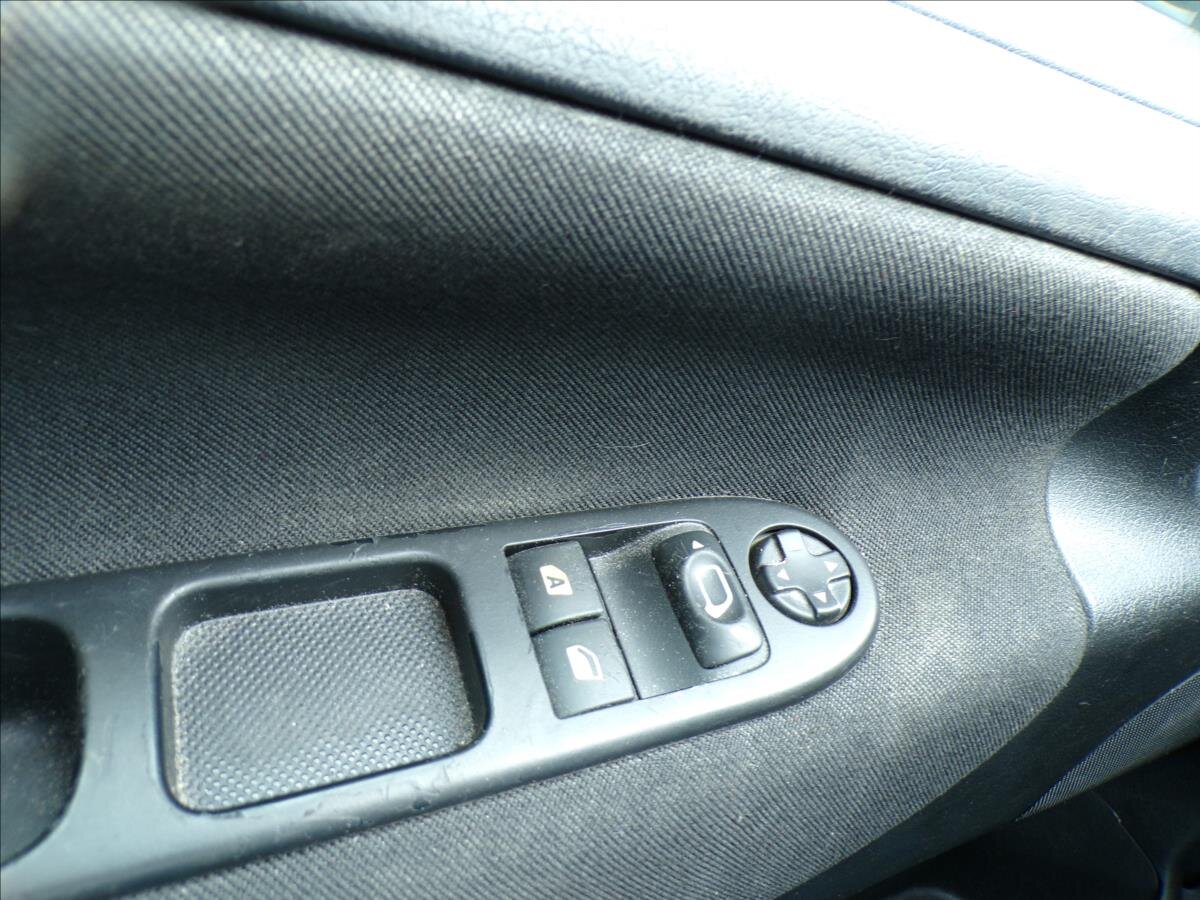 Peugeot 207 Kombi 1,6 l 68 kw