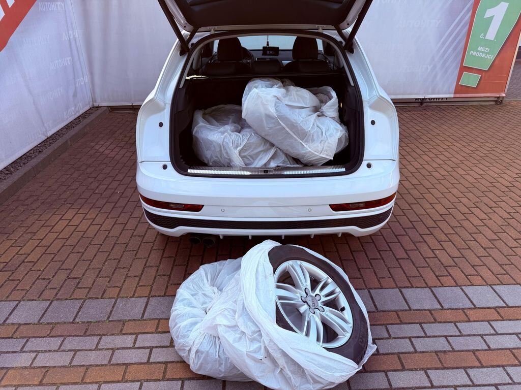 Audi Q3 SUV / Terénní 1,4 l 110 kw