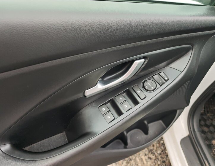 Hyundai i30 Kombi 998,0 88 kw