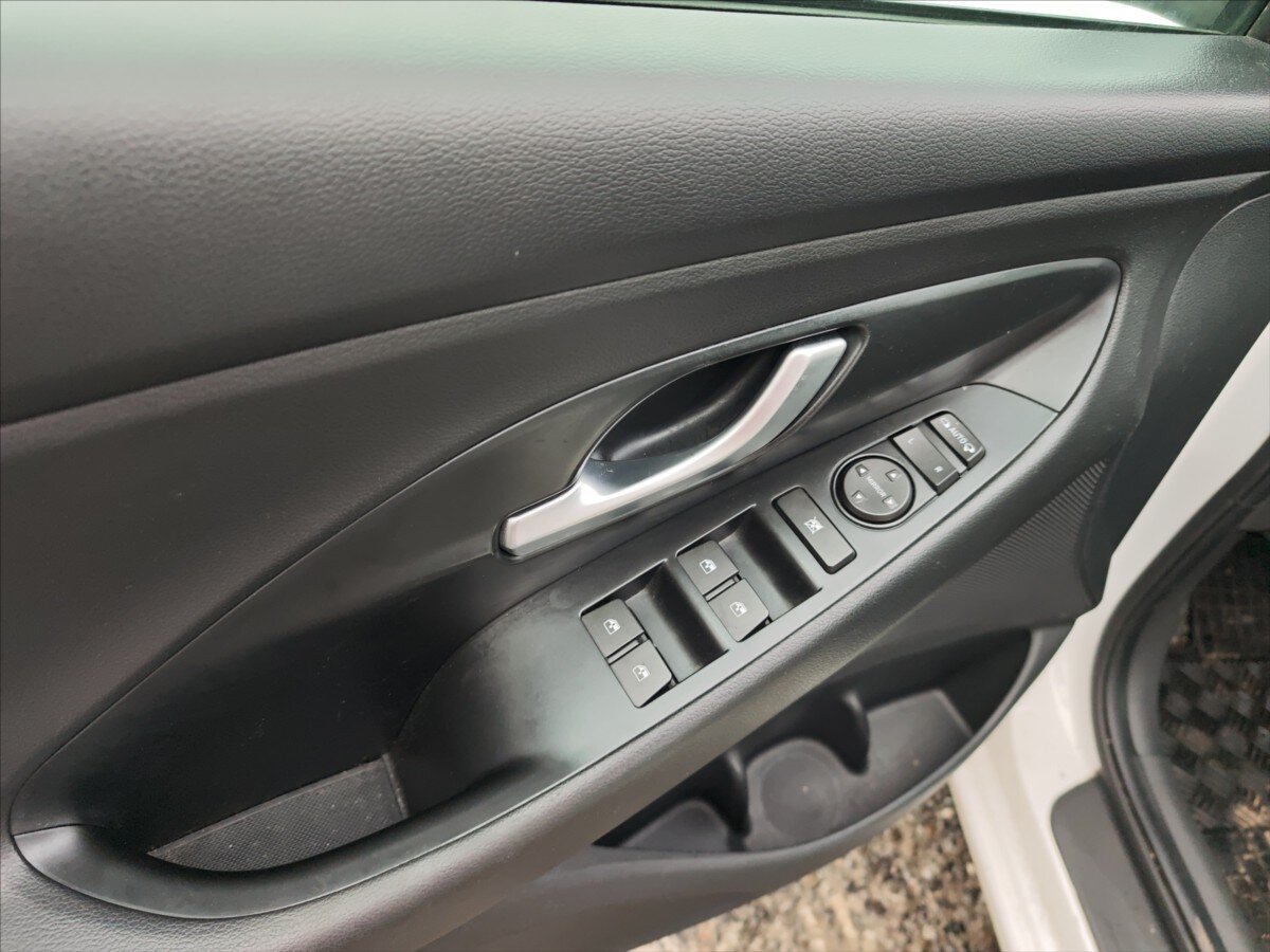 Hyundai i30 Kombi 998,0 88 kw