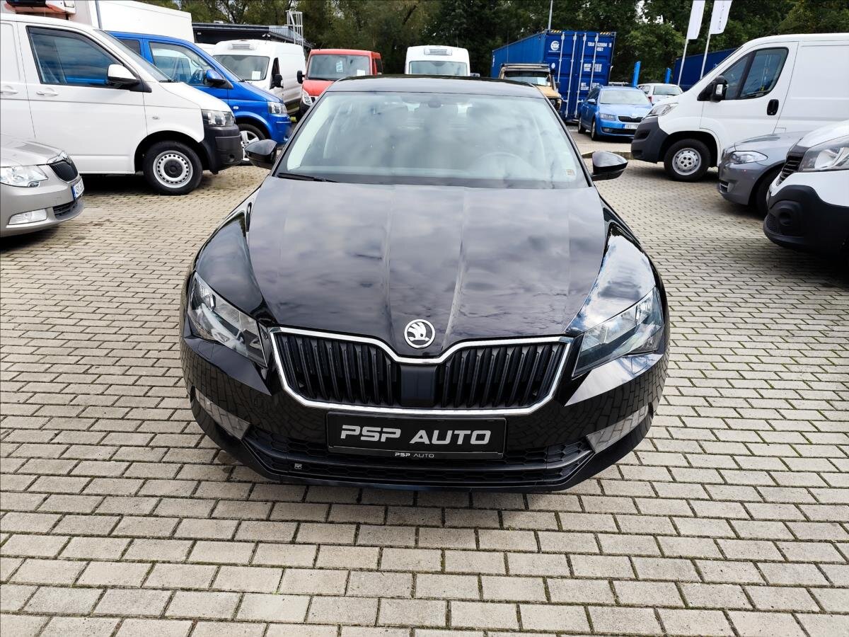 Škoda Superb