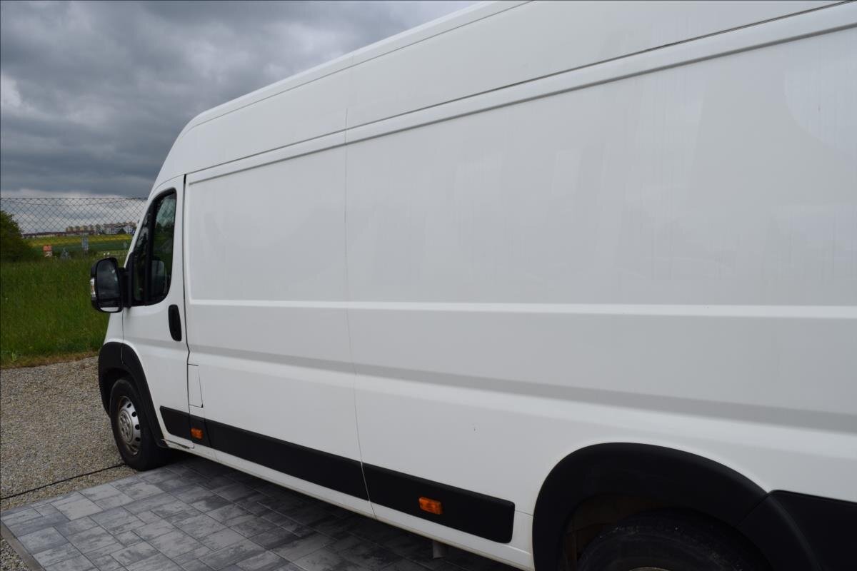 Peugeot Boxer Skříň 2,0 l 120 kw