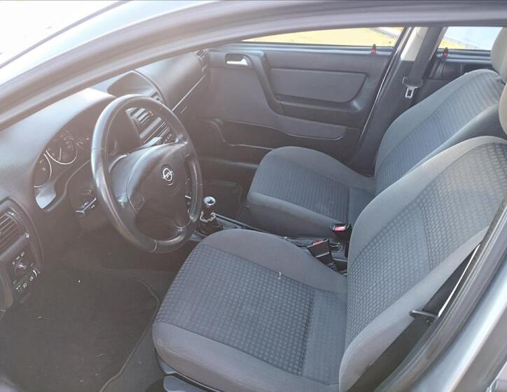 Opel Astra 7