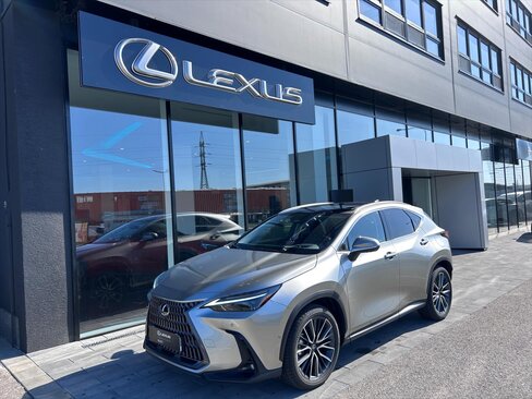Lexus NX 350h SUV / Terénní 2,5 l 150 kw