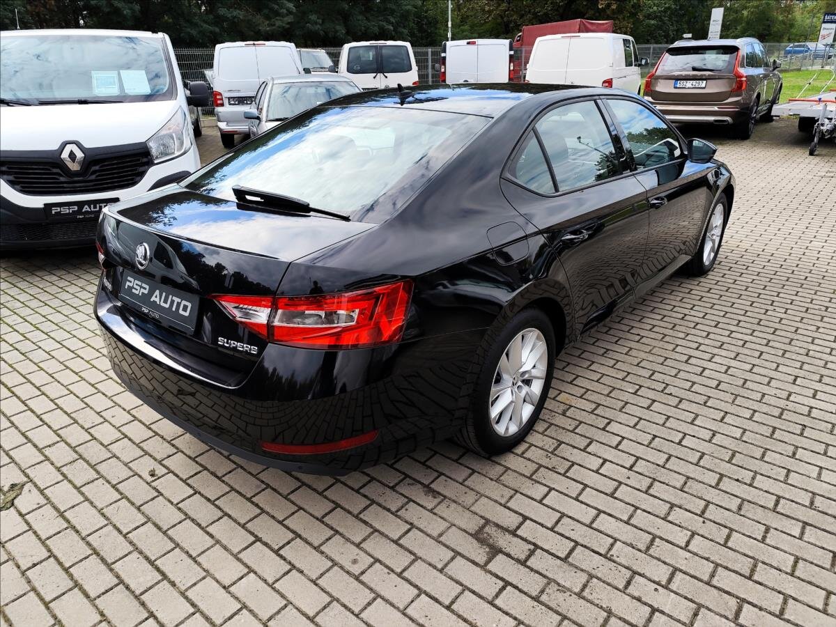 Škoda Superb Sedan 1,4 l 92 kw