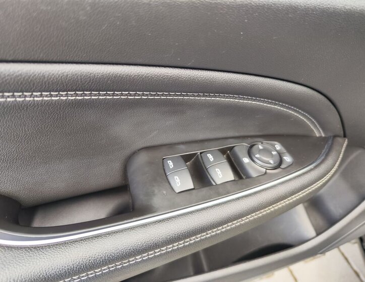 Opel Insignia Kombi 2,0 l 125 kw