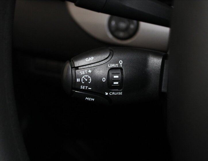 Citroën SpaceTourer MPV 2,0 l 110 kw