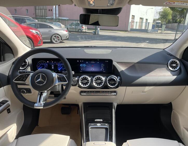 Mercedes-Benz EQA 21