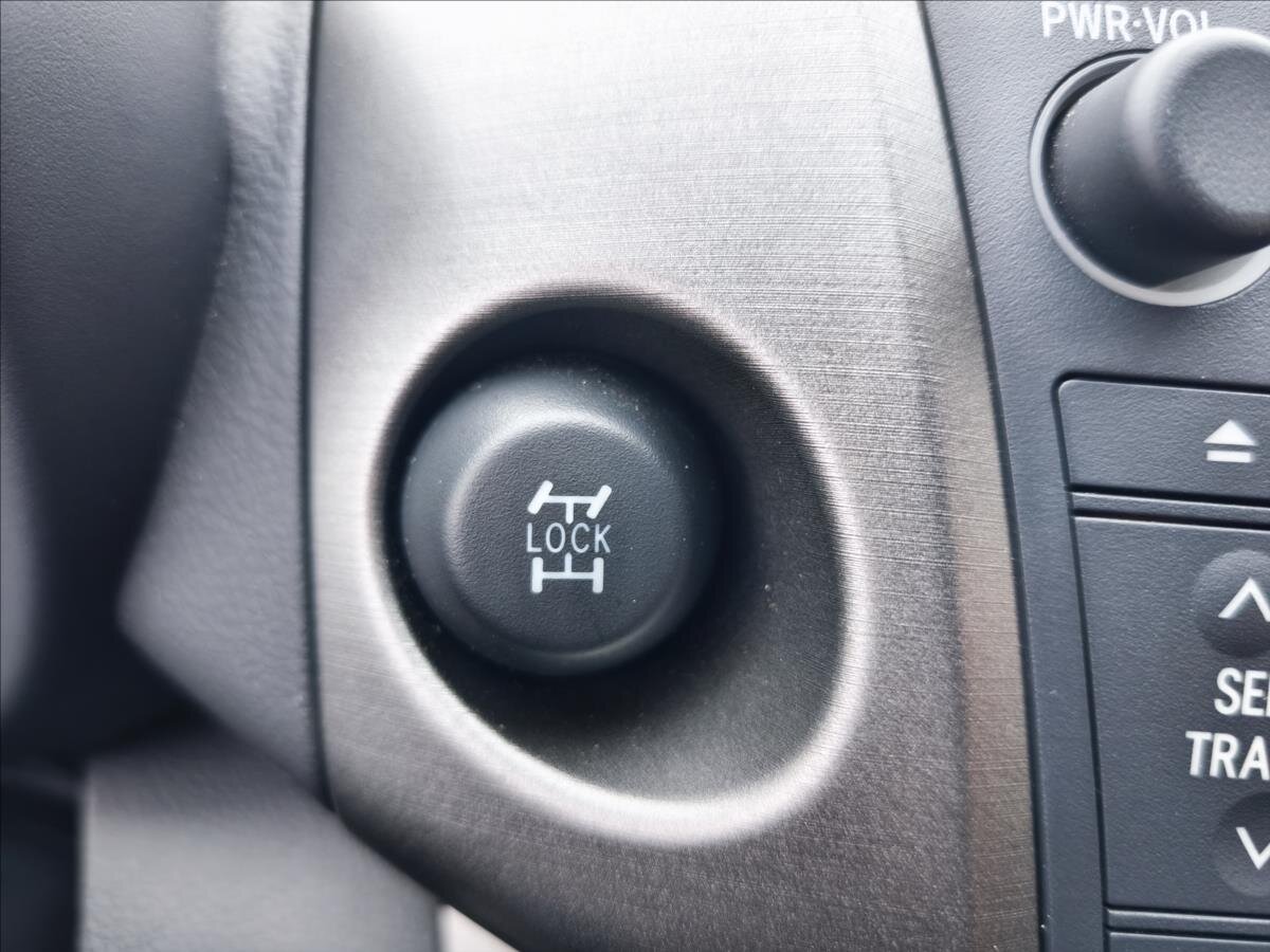 Toyota RAV4 Kombi 2,0 l 116 kw