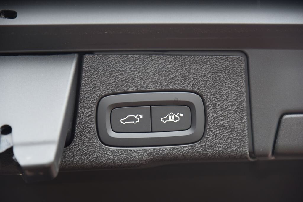 Volvo XC60 SUV / Terénní 2,0 l 186 kw