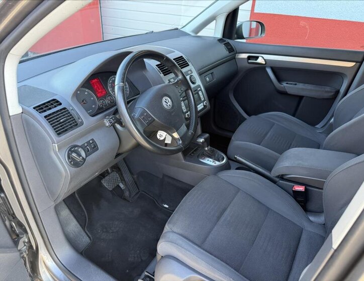 Volkswagen Touran MPV 2,0 l 103 kw
