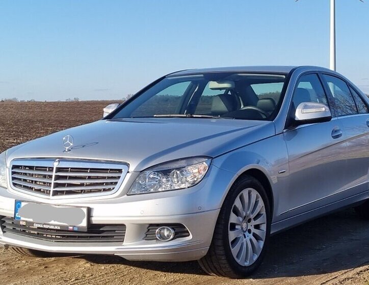 Mercedes-Benz Třídy C Sedan / Limuzína 0,0 165 kw