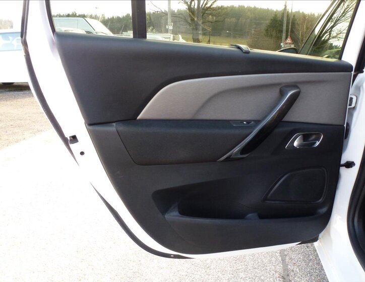 Citroën Grand C4 Picasso Kombi 2,0 l 110 kw