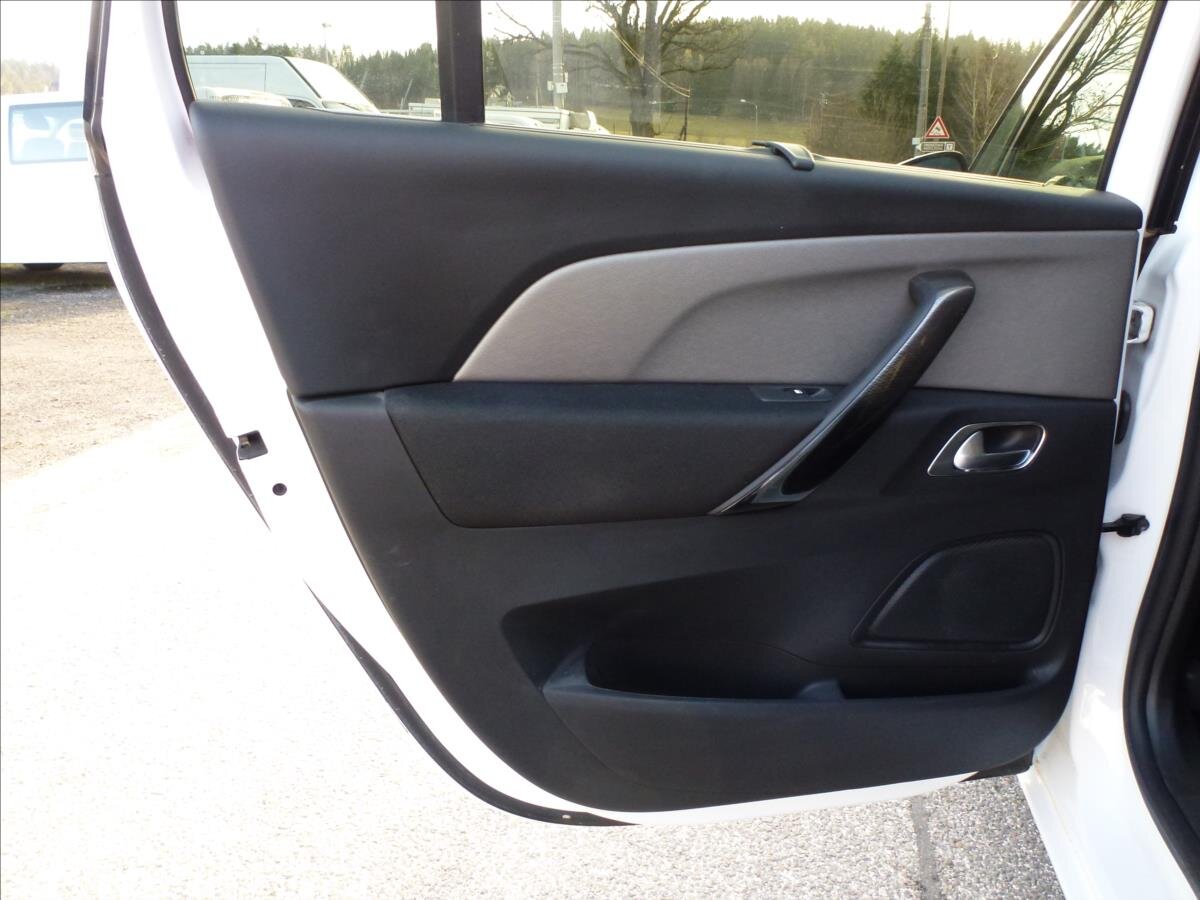 Citroën Grand C4 Picasso Kombi 2,0 l 110 kw