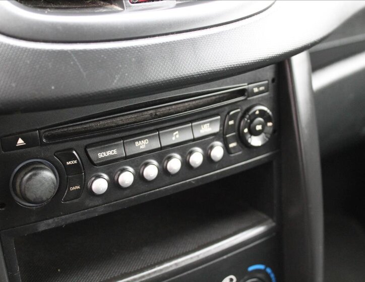 Peugeot 207 Kombi 1,4 l 54 kw