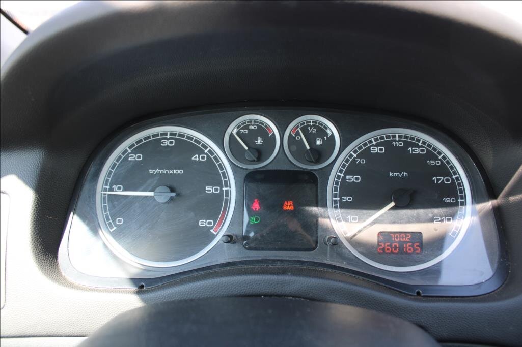 Peugeot 307 Hatchback 2,0 l 66 kw