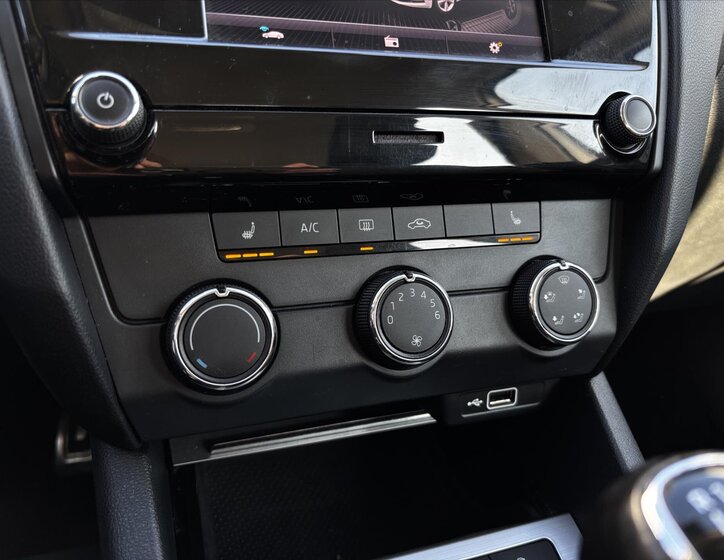 Škoda Octavia Kombi 2,0 l 110 kw