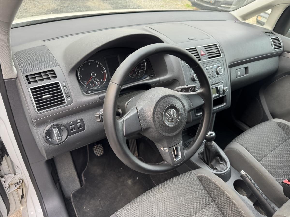 Volkswagen Touran MPV 1,6 l 77 kw