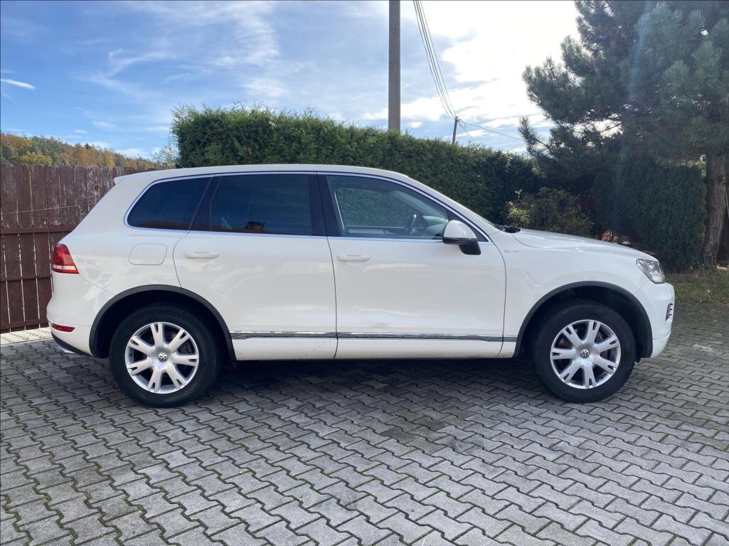 Volkswagen Touareg SUV / Terénní 3,0 l 176 kw