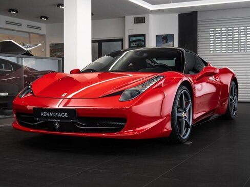 Ferrari 458 Kupé 4,5 l 416 kw