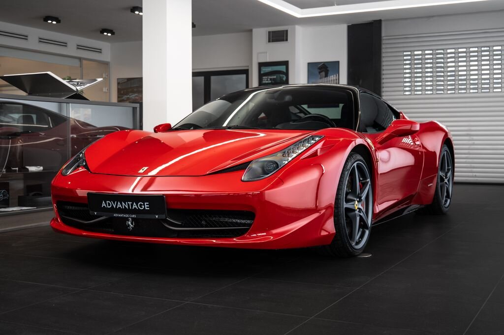 Ferrari 458 Kupé 4,5 l 416 kw