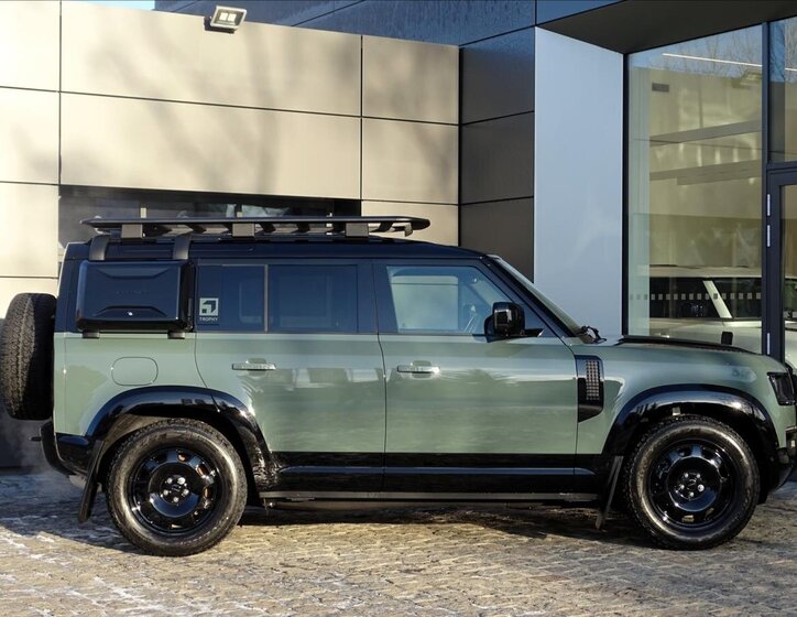 Land Rover Defender SUV 3,0 l 257 kw
