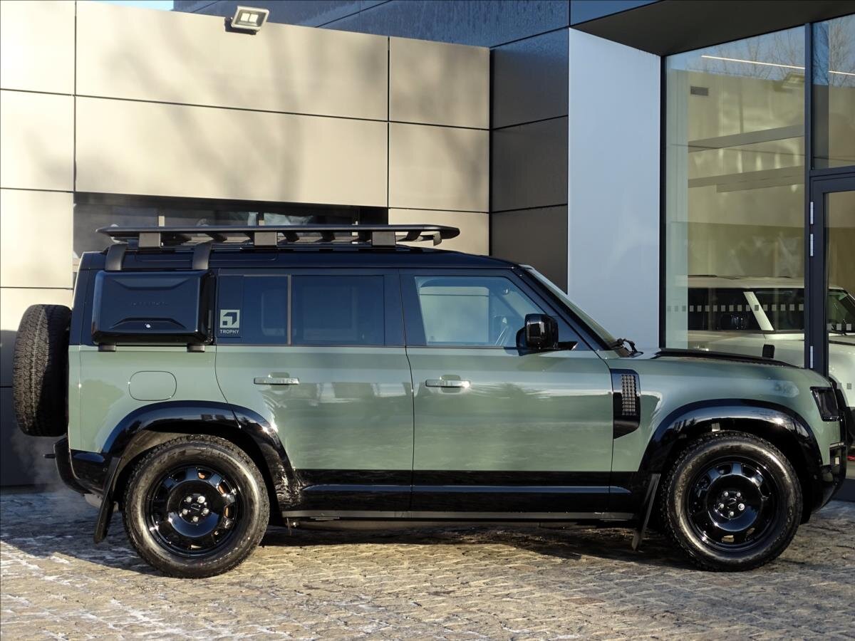 Land Rover Defender SUV 3,0 l 257 kw