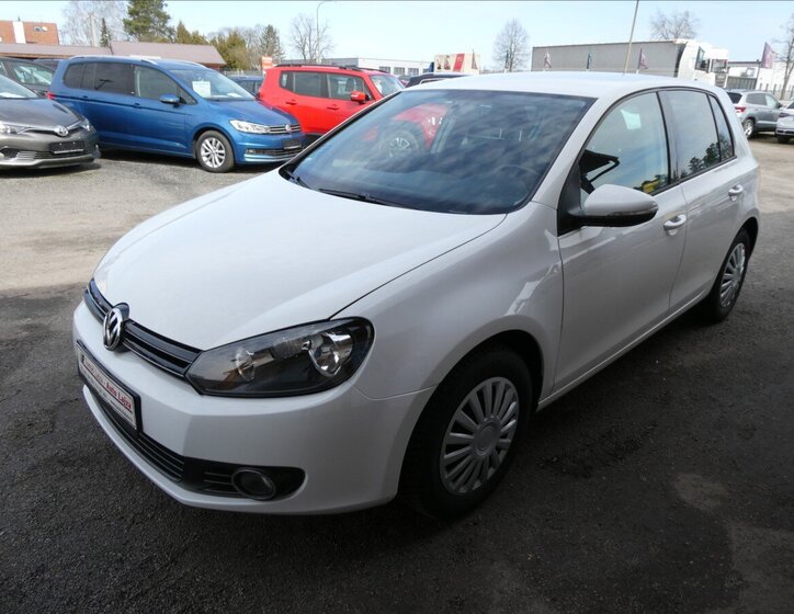 Volkswagen Golf Hatchback 1,2 l 63 kw