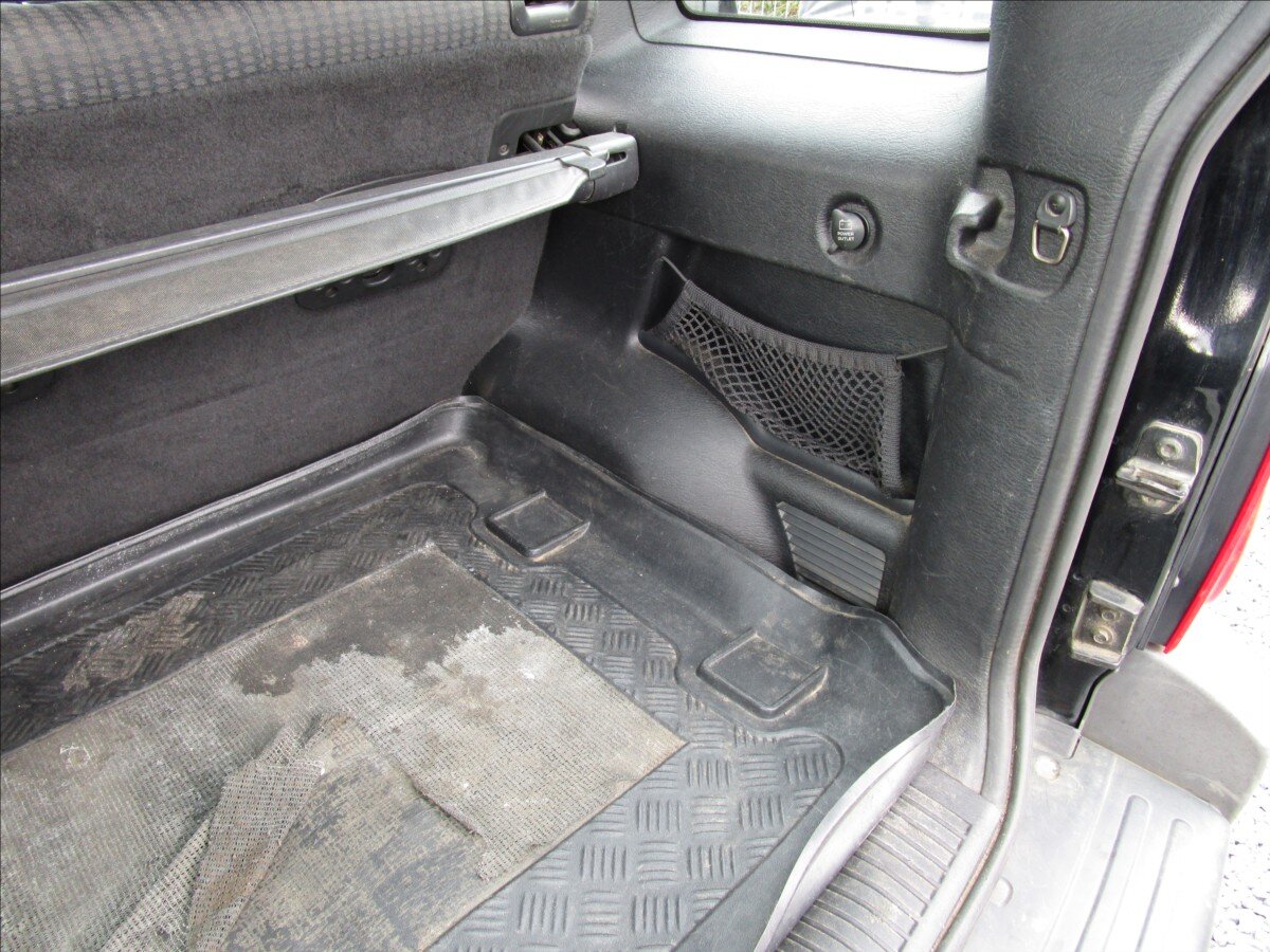 Jeep Cherokee Kombi 2,5 l 105 kw