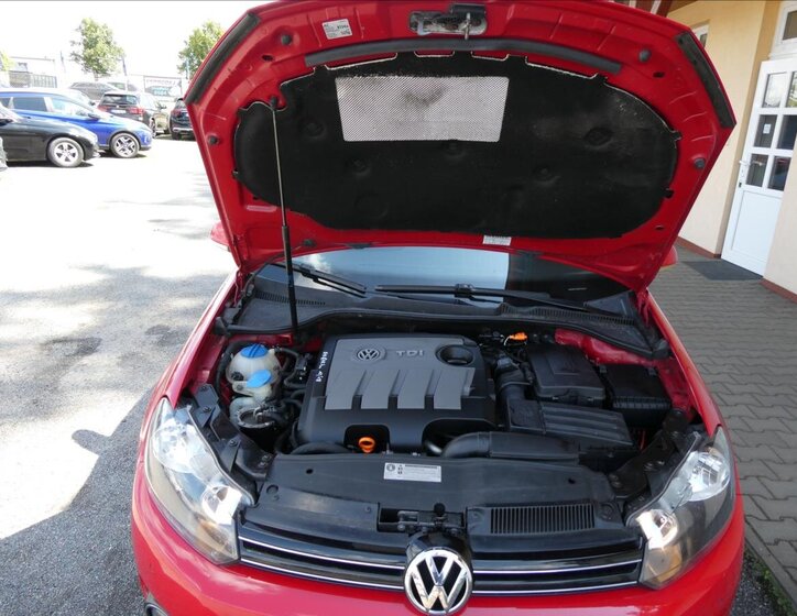 Volkswagen Golf Kombi 1,6 l 77 kw