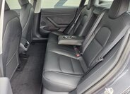 Tesla Model 3 Sedan / Limuzína 0,0 208 kw