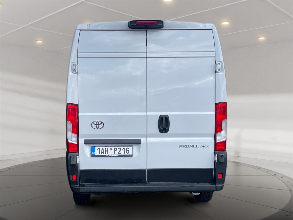 Toyota Ostatní Skříň 2,2 l 88 kw