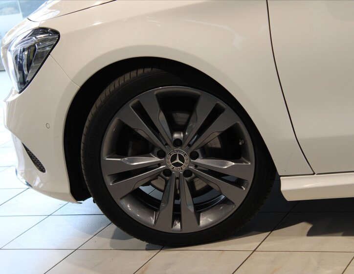 Mercedes-Benz CLA Kombi 2,1 l 125 kw