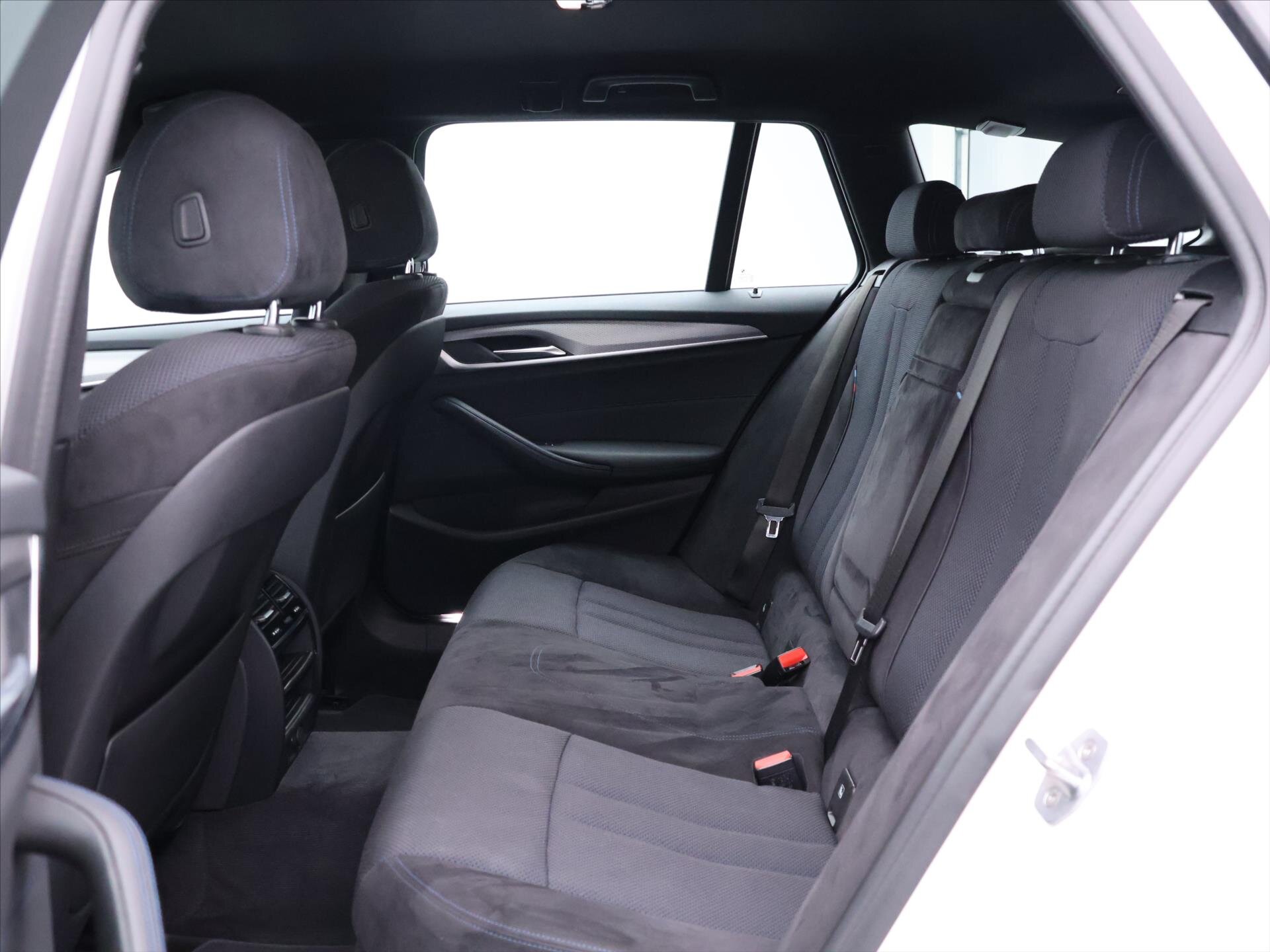 BMW Řada 5 Kombi 2,0 l 140 kw