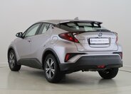 Toyota C-HR SUV / Terénní 1,8 l 72 kw