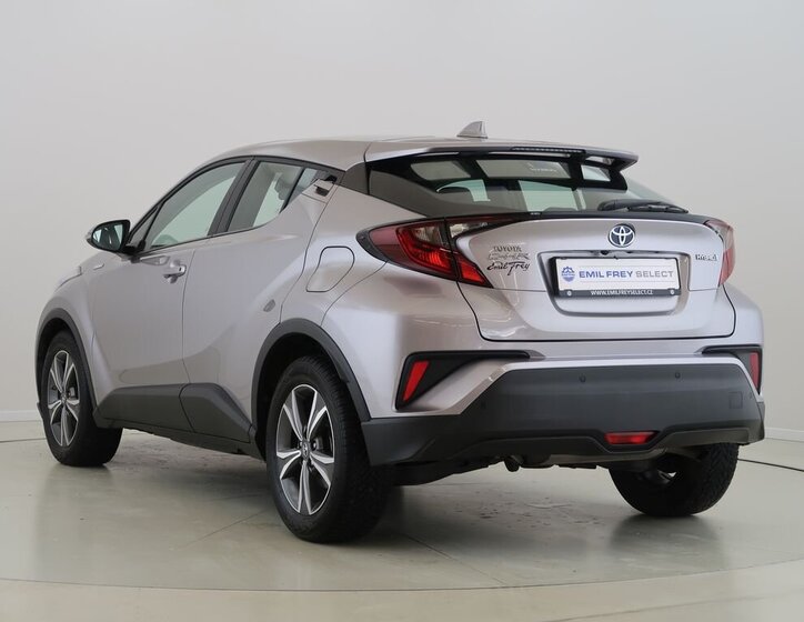 Toyota C-HR SUV / Terénní 1,8 l 72 kw