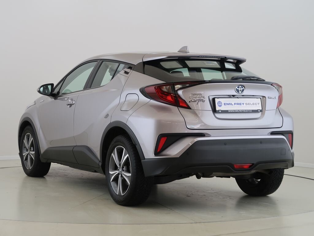 Toyota C-HR SUV / Terénní 1,8 l 72 kw